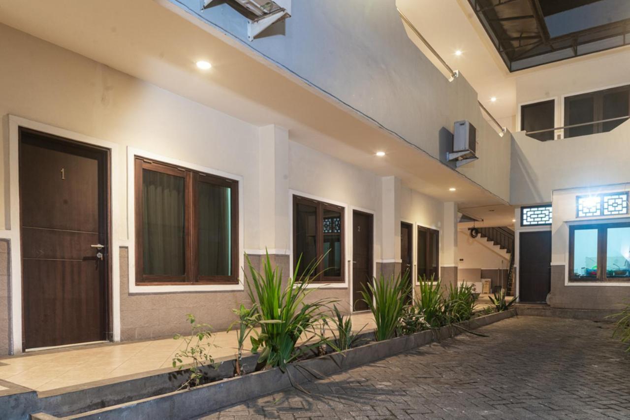Reddoorz Near Bahu Mall Manado Malalayang Exteriér fotografie