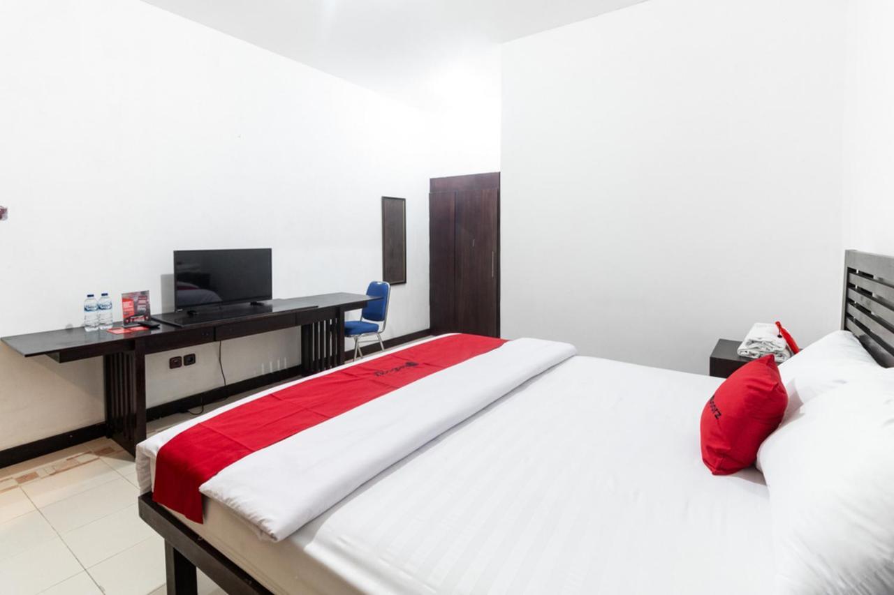 Reddoorz Near Bahu Mall Manado Malalayang Exteriér fotografie