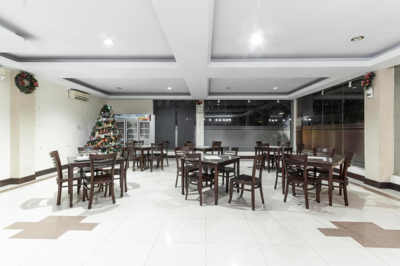 Reddoorz Near Bahu Mall Manado Malalayang Exteriér fotografie